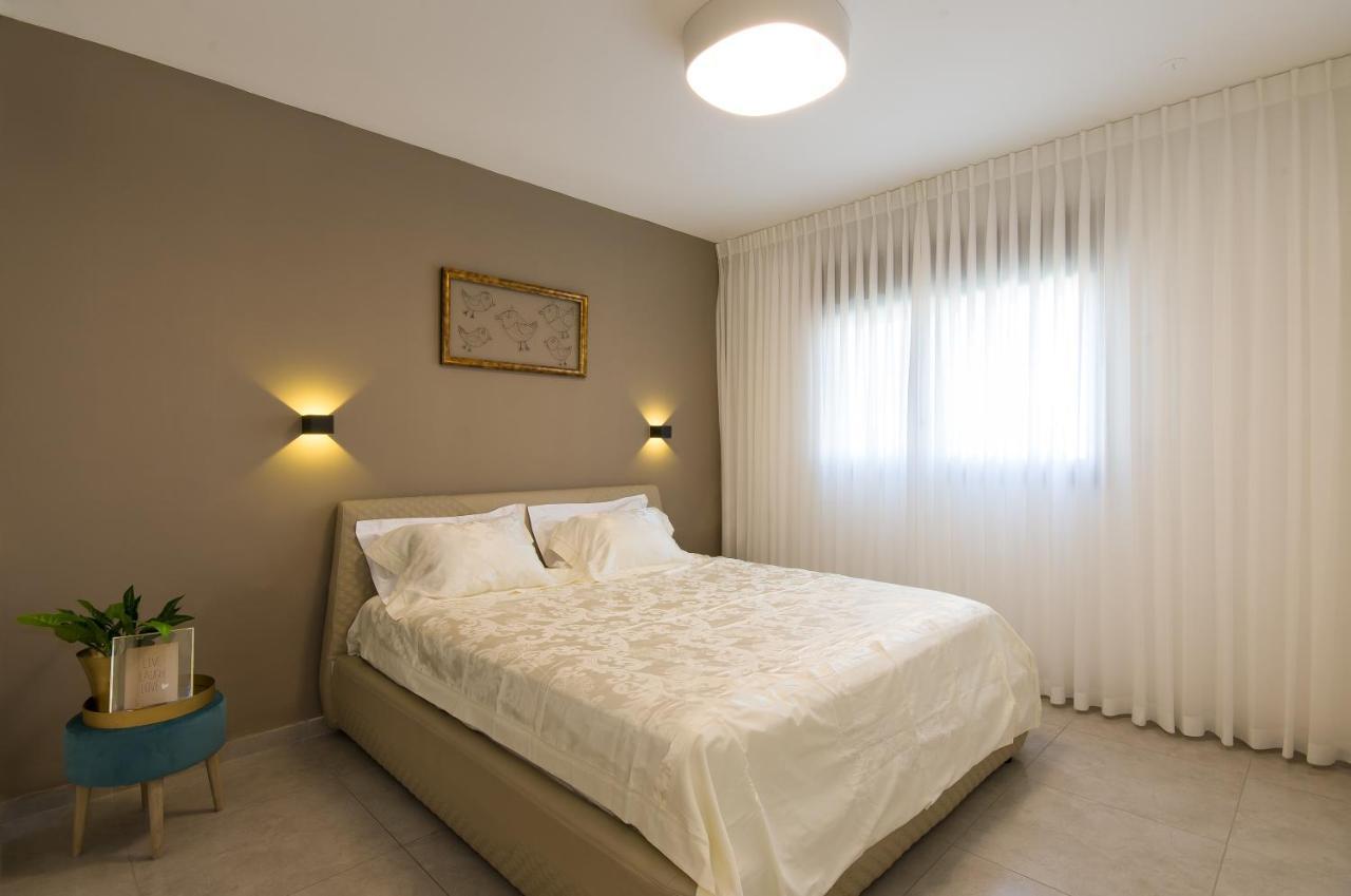 Maorissimo Boutique Apartment Акра Екстериор снимка